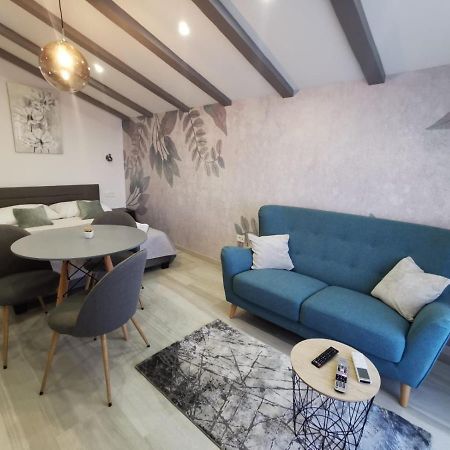 New Nikolina 4 Star Apartment Mali Lošinj Екстериор снимка