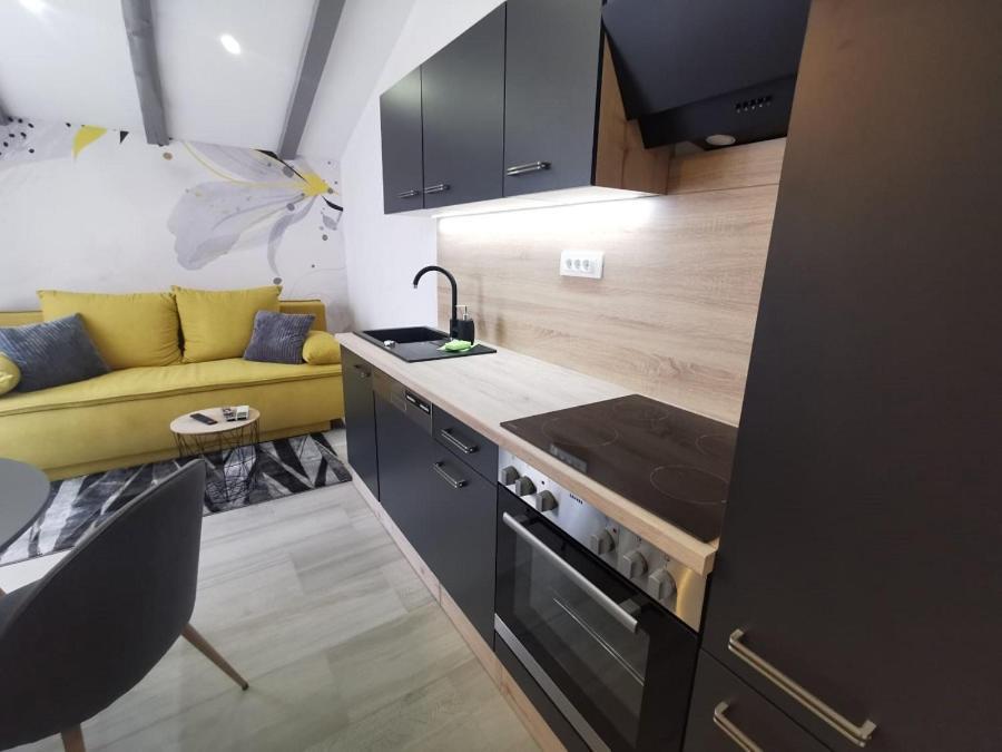 New Nikolina 4 Star Apartment Mali Lošinj Екстериор снимка